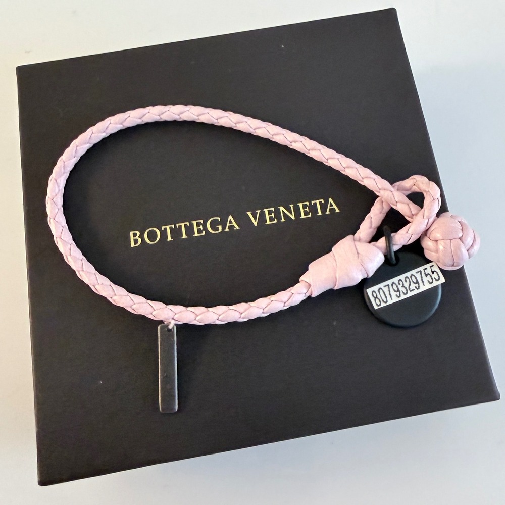 New Bottega‎ Veneta Intrecciato Bracelet  Leather Light Purple Size M
